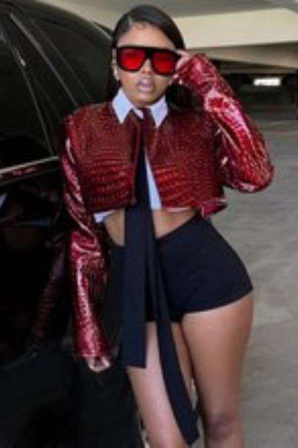 Short Round Neck Jacket - L, Red image