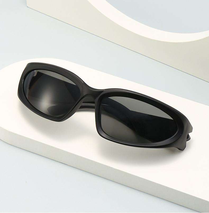 Sleek Black Wraparound Sunglasses image 5
