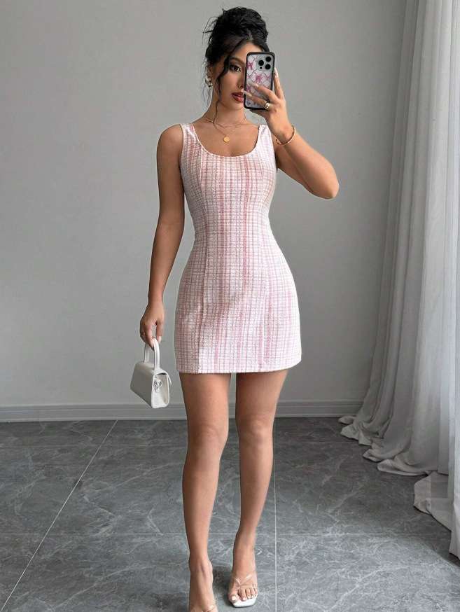 Checkered Sleeveless Dress - M, Pink image