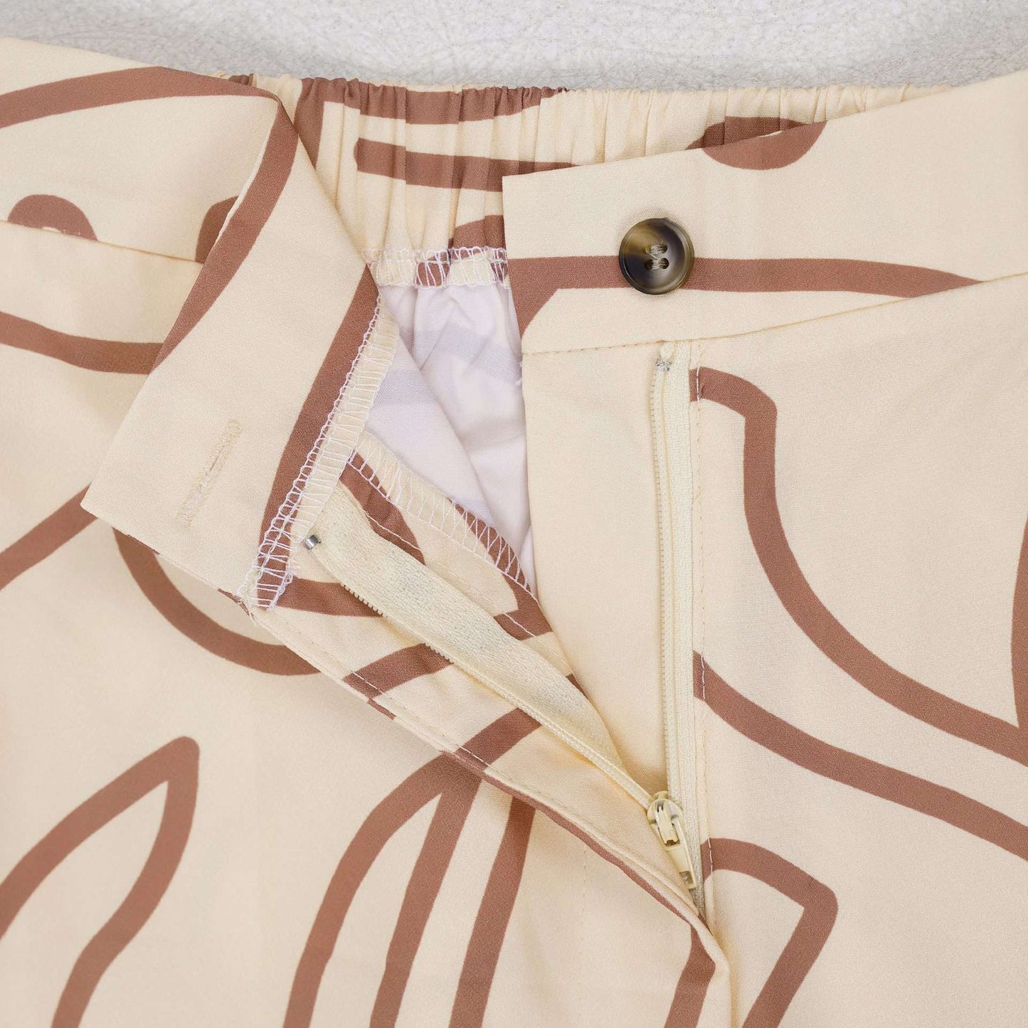 Abstract Pattern Set with Zipper Detail image 5