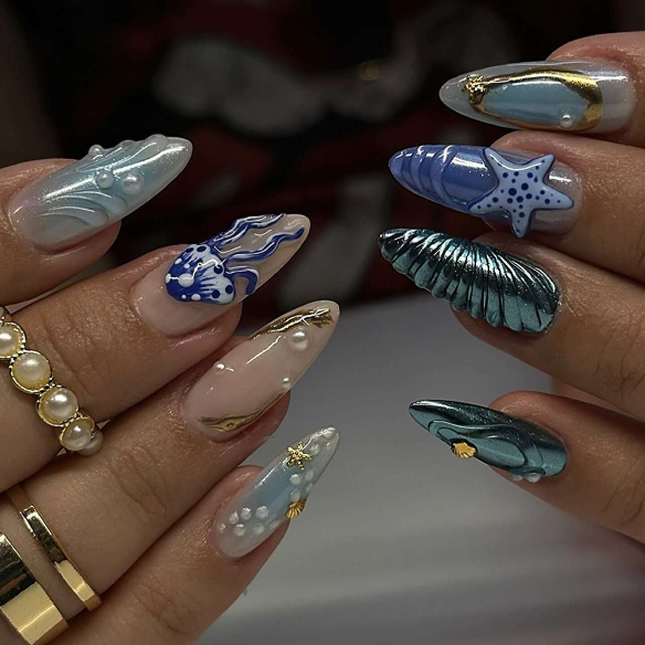 Ocean-Inspired 3D Press-On Nail Art Set image 1