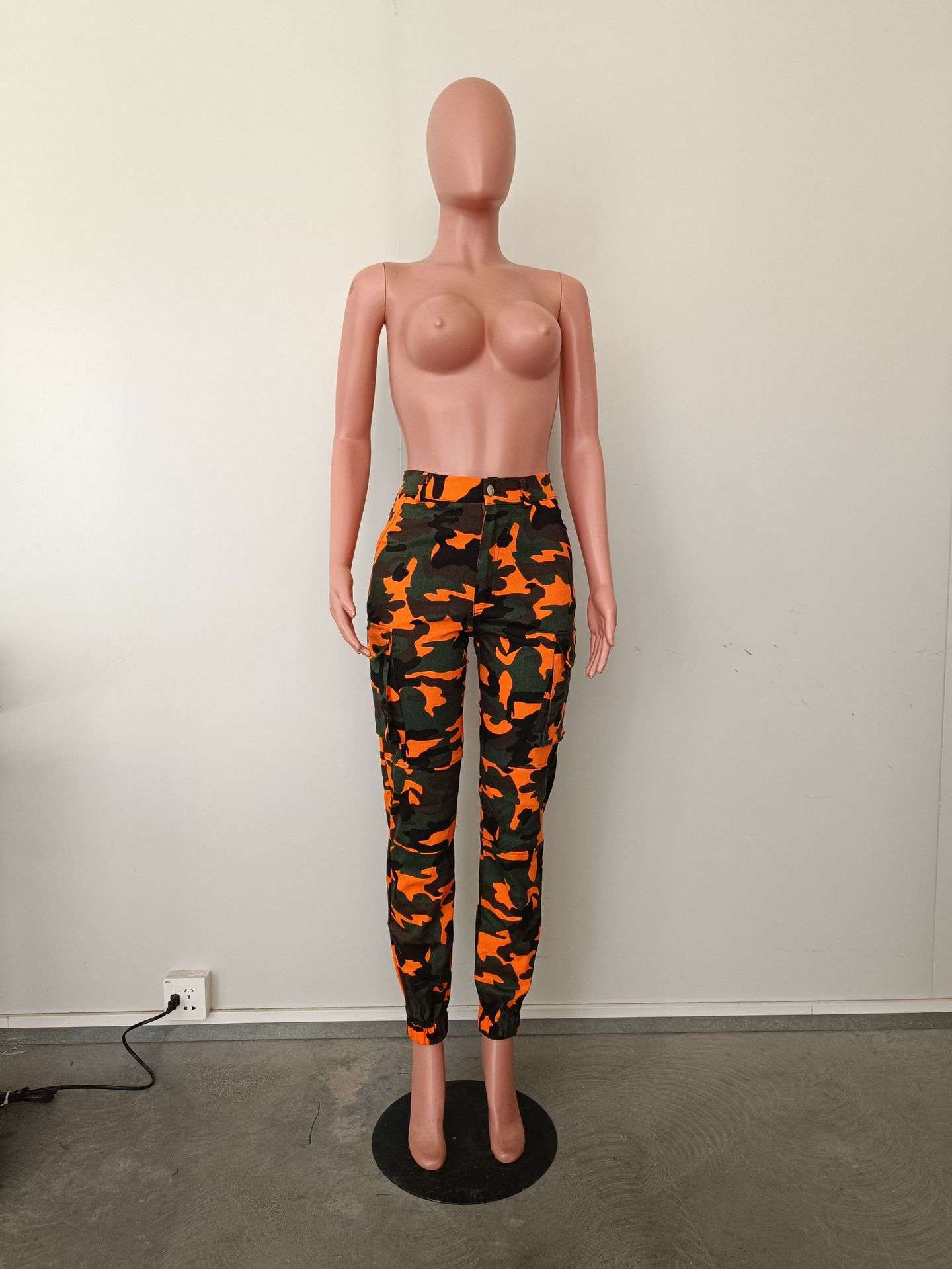 Camo Print Flap Pocket Cargo Pants image 4