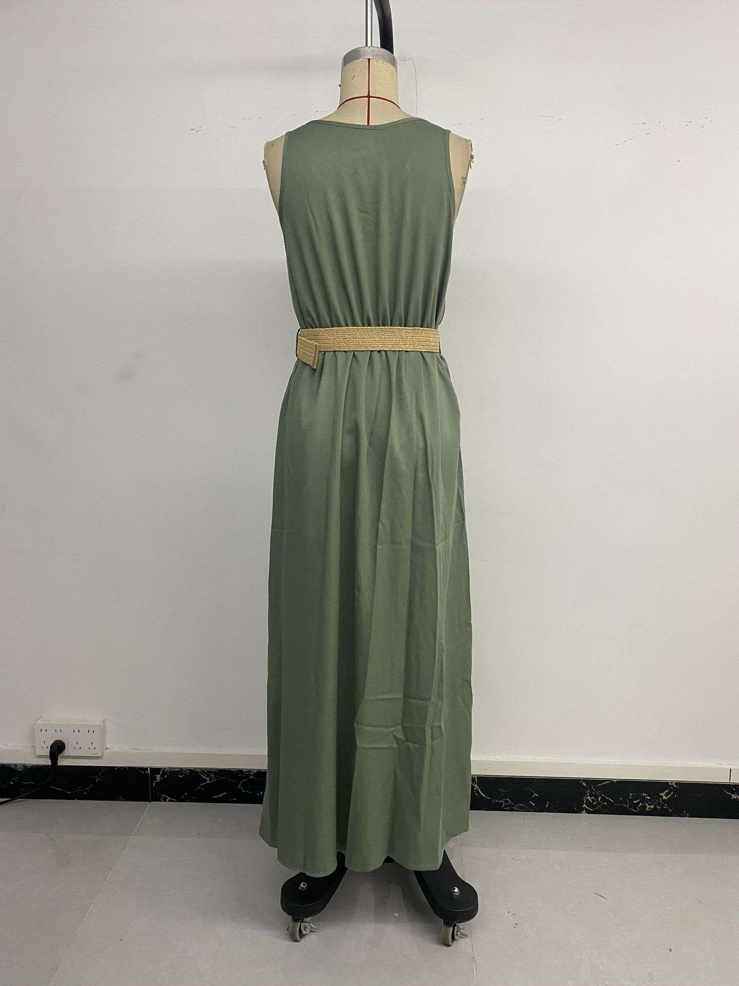 Sleeveless Button-Front Maxi Dress with Belt image 5