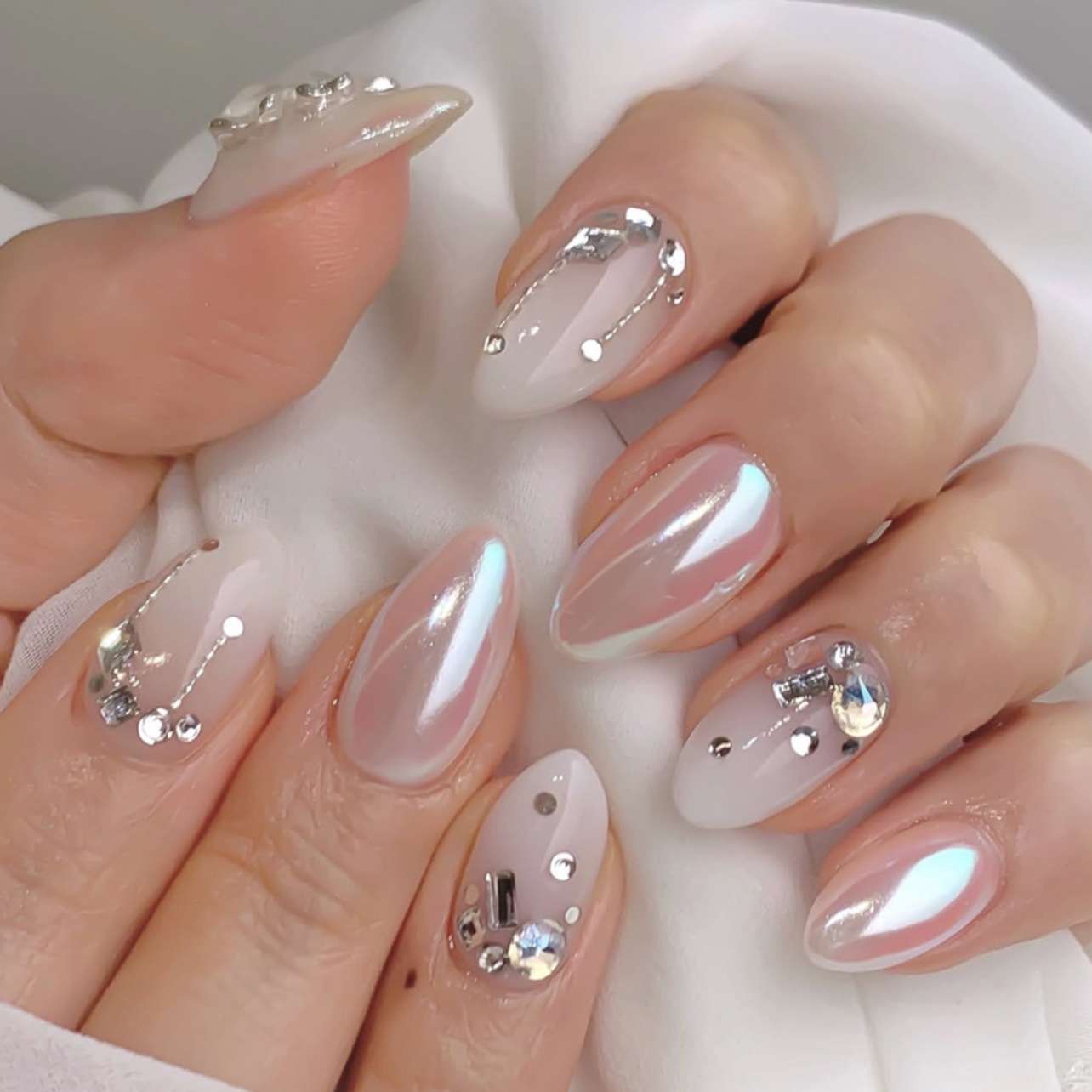 Elegant Chrome Nail Art image 1