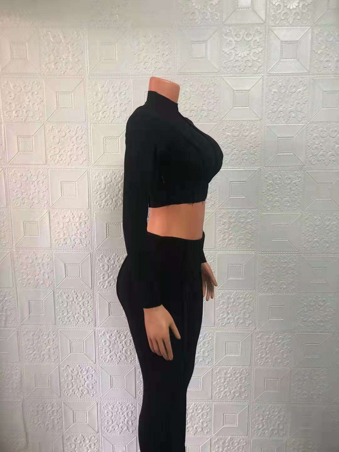 Stylish Two-Piece Athletic Set image 8