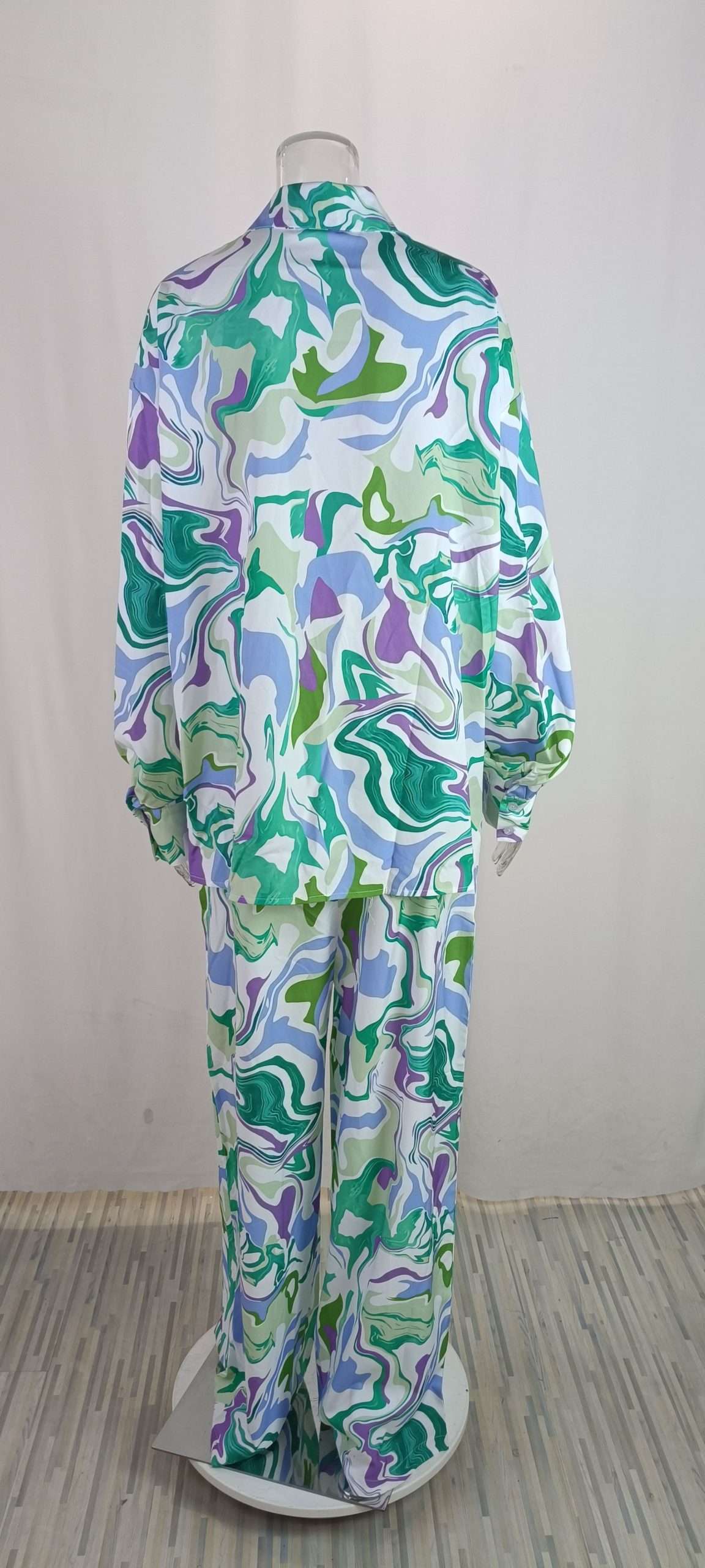 Abstract Pattern Lounge Set with Oversized Shirt & Wide-Leg Pants image 3