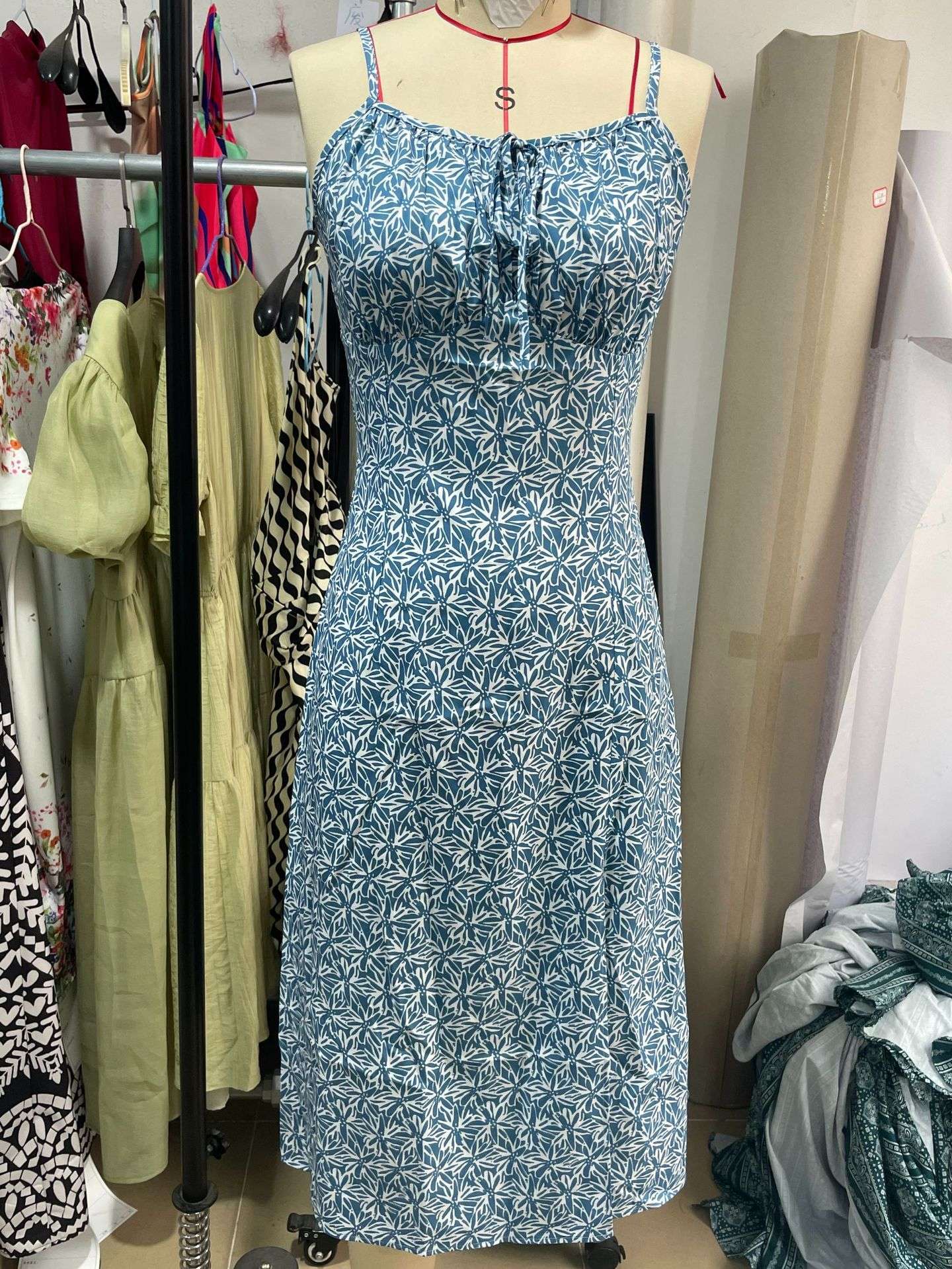 Floral Tie-Front Maxi Dress with Side Slit - S, Blue image