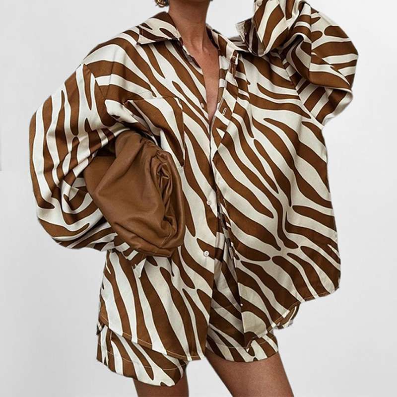 Oversized Animal Print Shirt & Shorts Set - M, Brown image