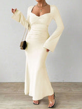 Off-White Sweetheart Neck Bodycon Dress image 4