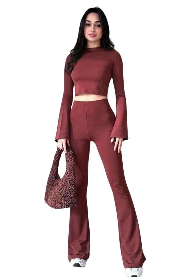 Spring Crop Top & Bell-Bottom Pants Set image 0