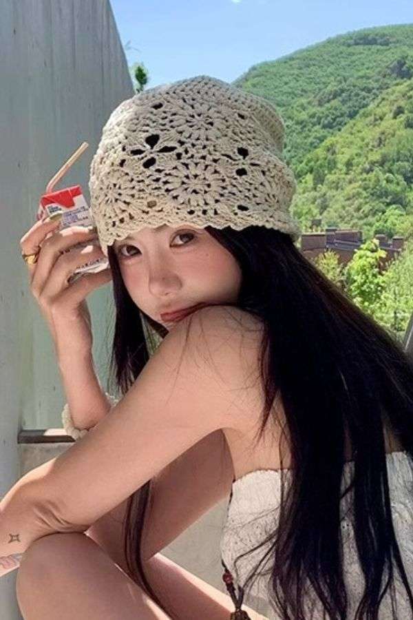 Crochet Flower Hat image 0