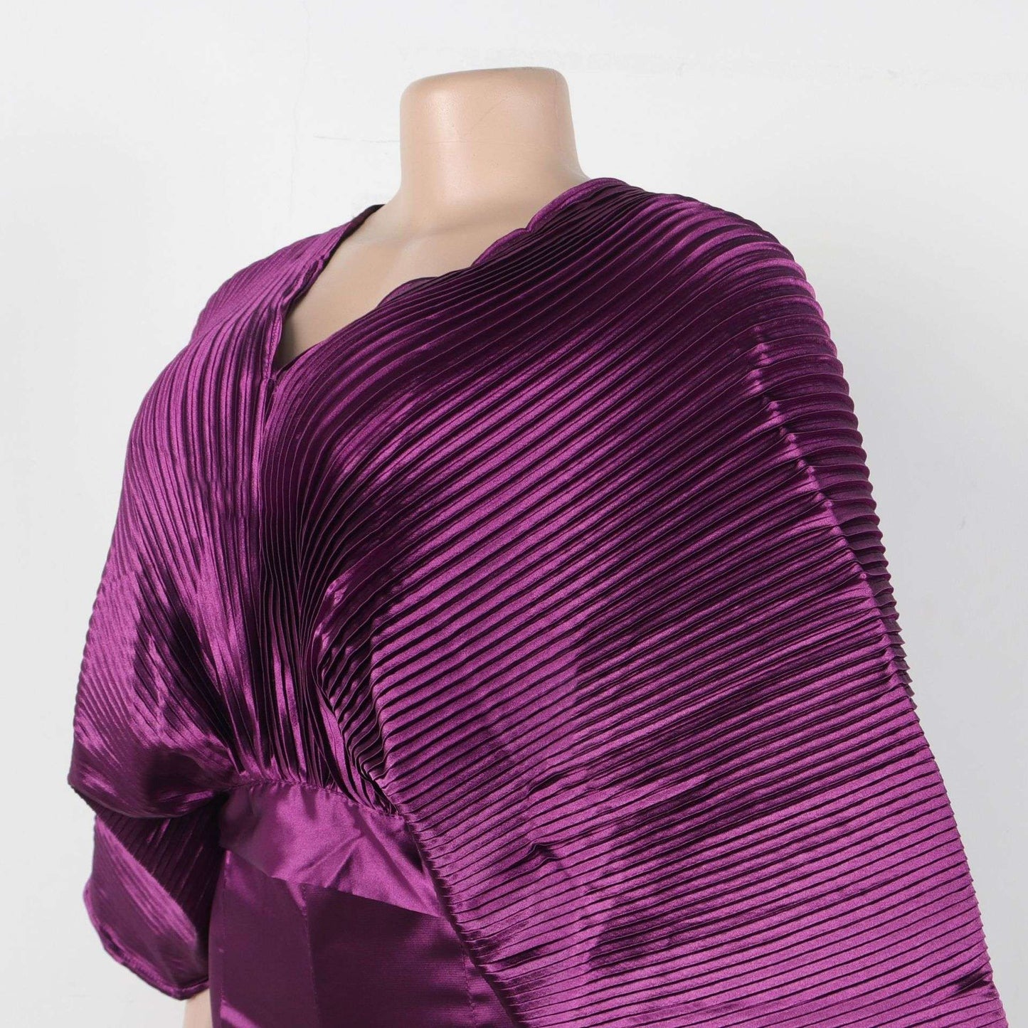 Elegant Set with Pleated Balloon Sleeves image 6