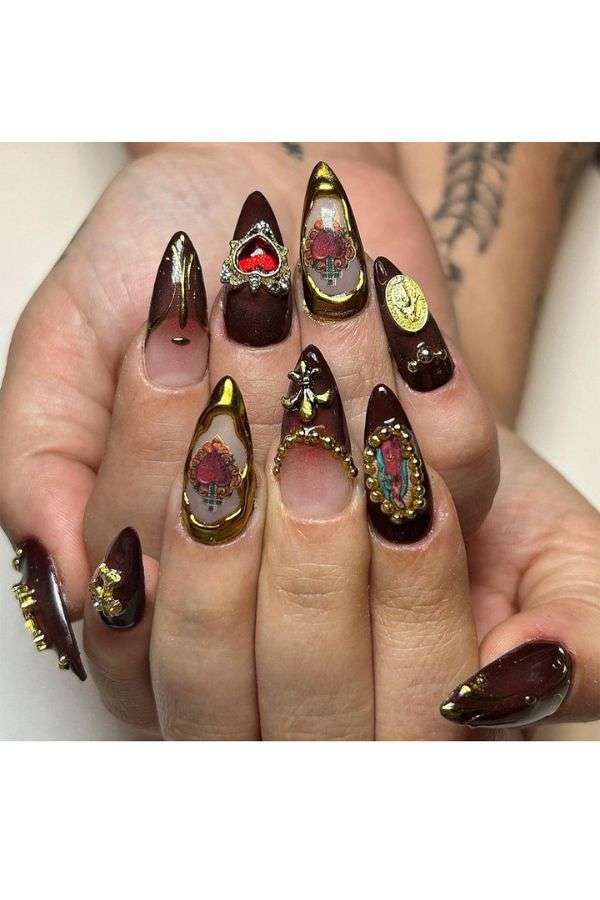 Press on Fake Nails with Vintage Golden Charms image 0