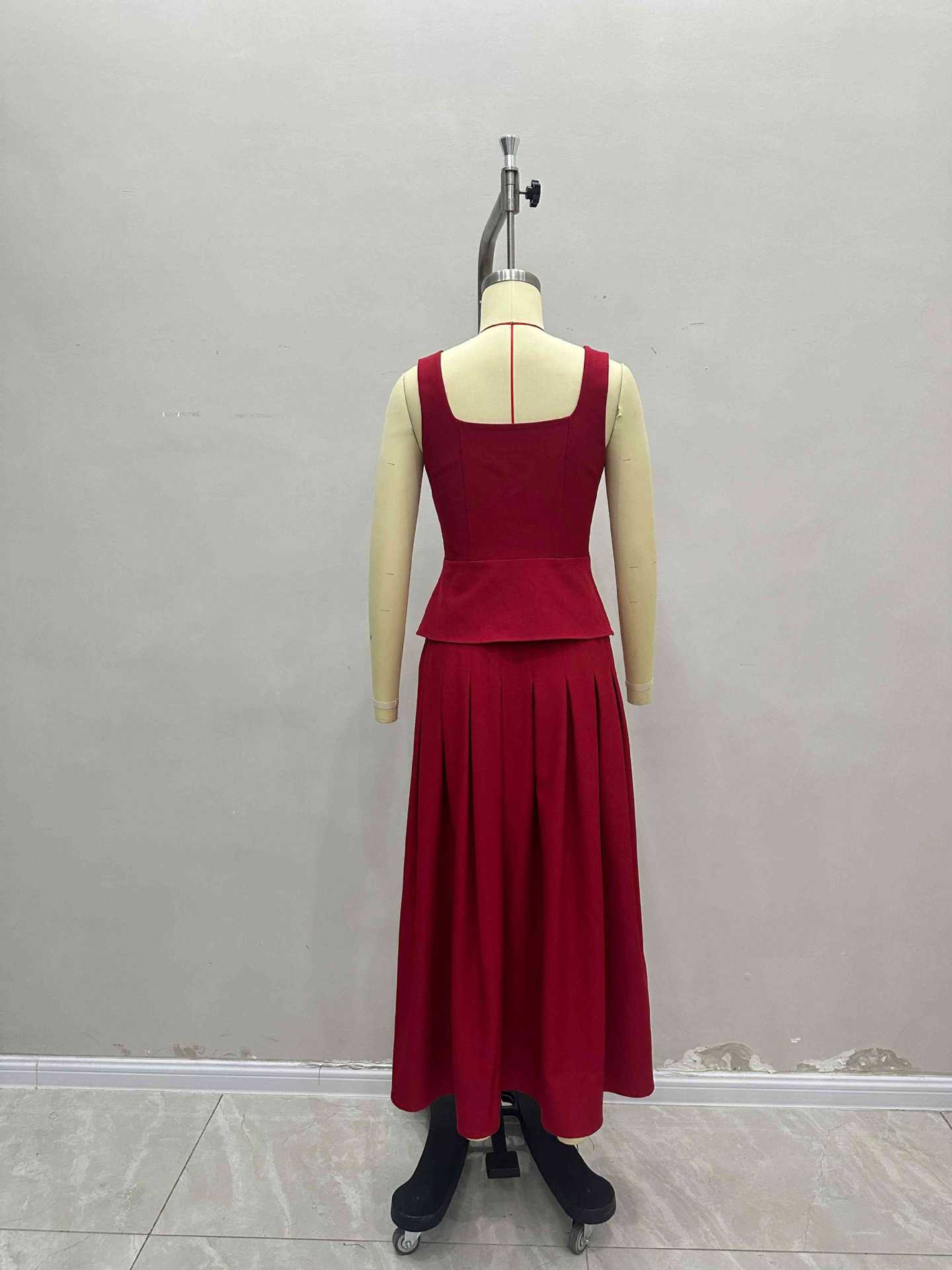 Pleated Maxi Skirt and Sleeveless Top Set image 3