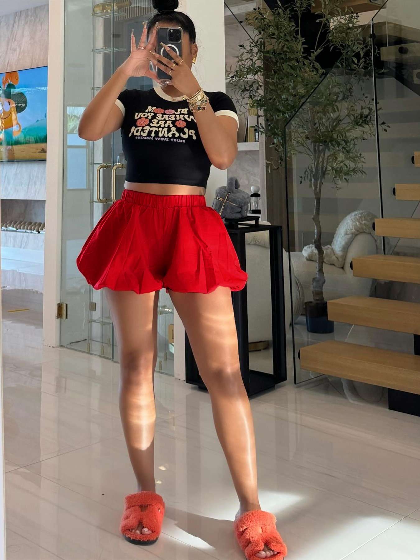 Bubble Fluffy Shorts - L, Red image