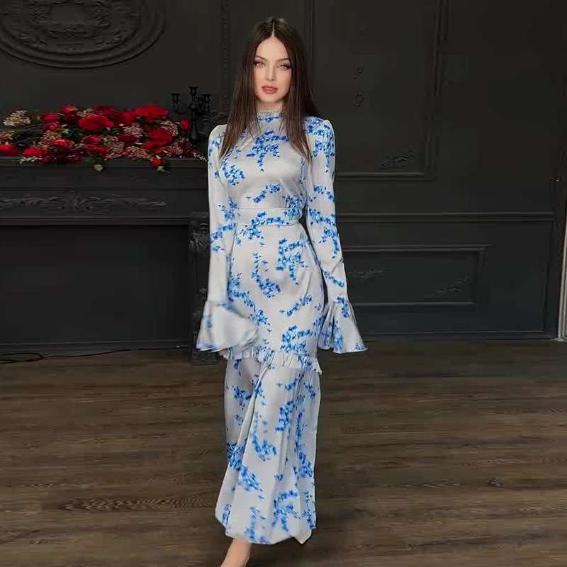 Floral Maxi Dress with Ruffled Sleeves - M, Blue image