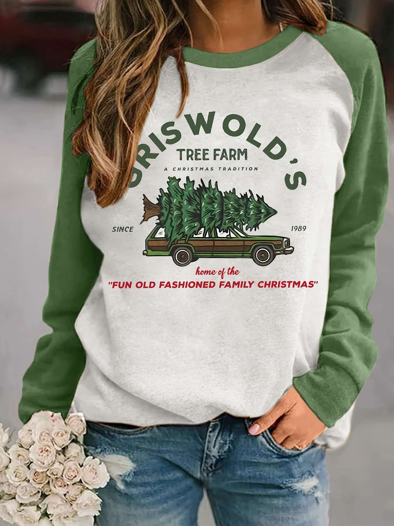 Griswold's Christmas Tradition Raglan Sweatshirt - M, Green image