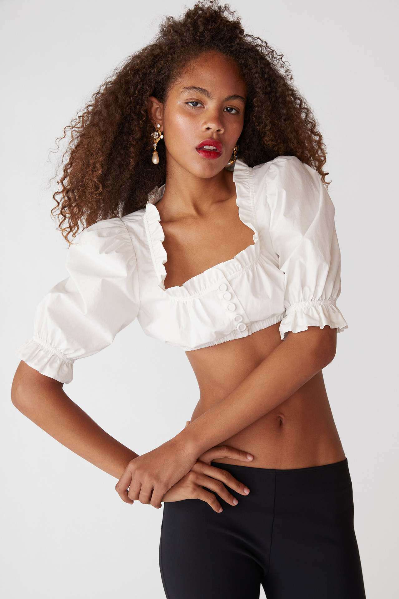 Stylish Gingham Cropped Puff Sleeve Top image 1