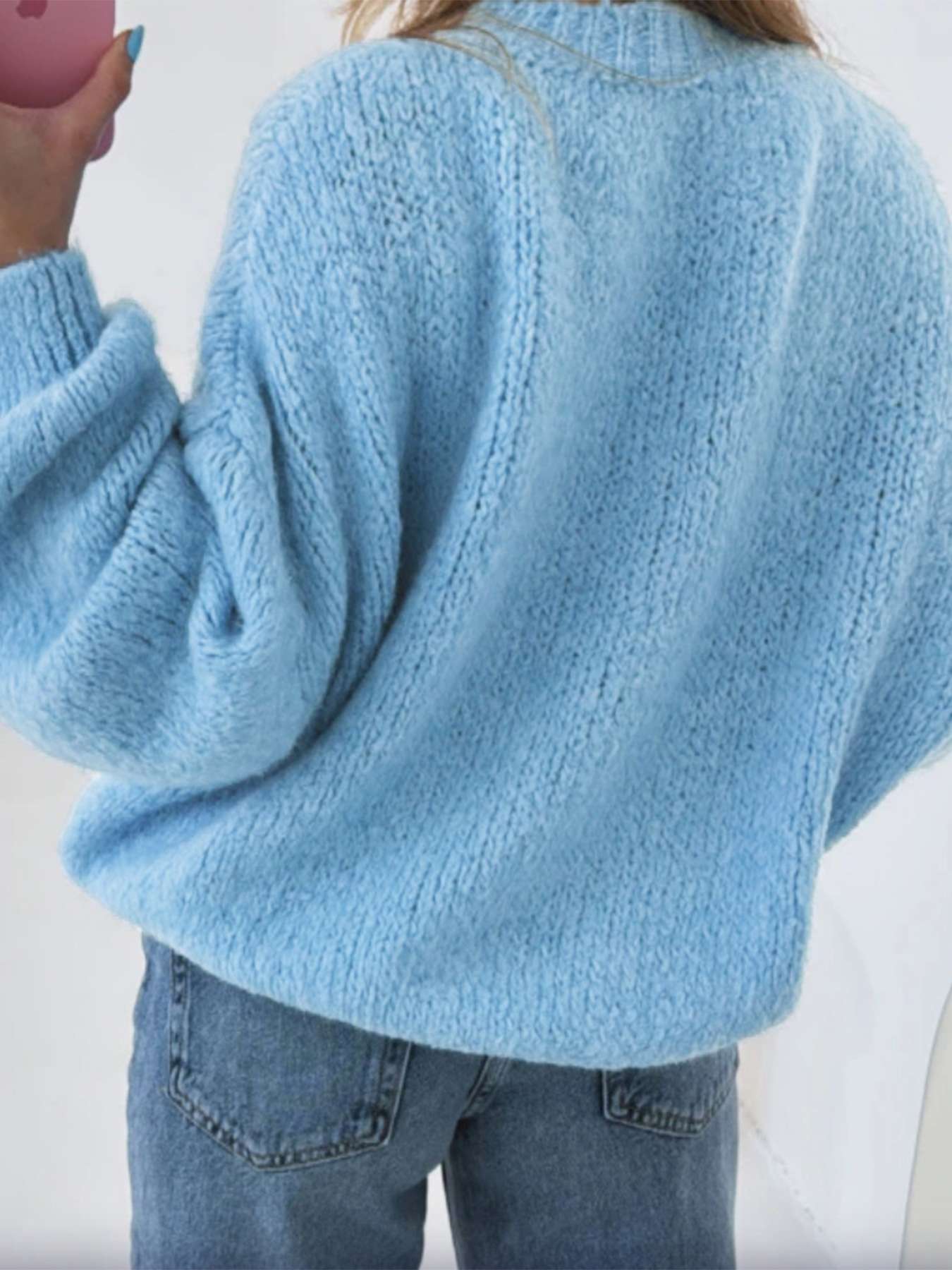 Cozy Knit Sweater with Ribbed Details image 3