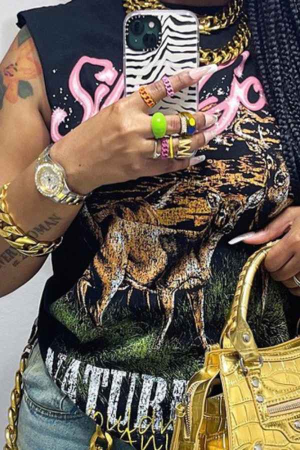 Graphic Print Sleeveless Loose Fit Fashion Top image 2