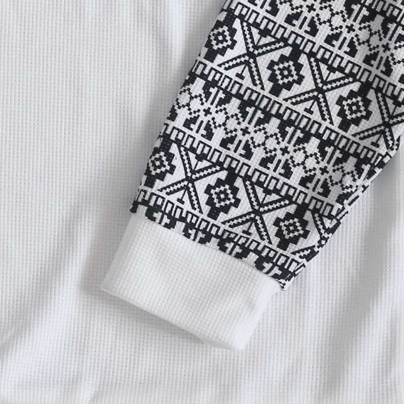 Round Neck Sweater With Patterned Sleeves image 8