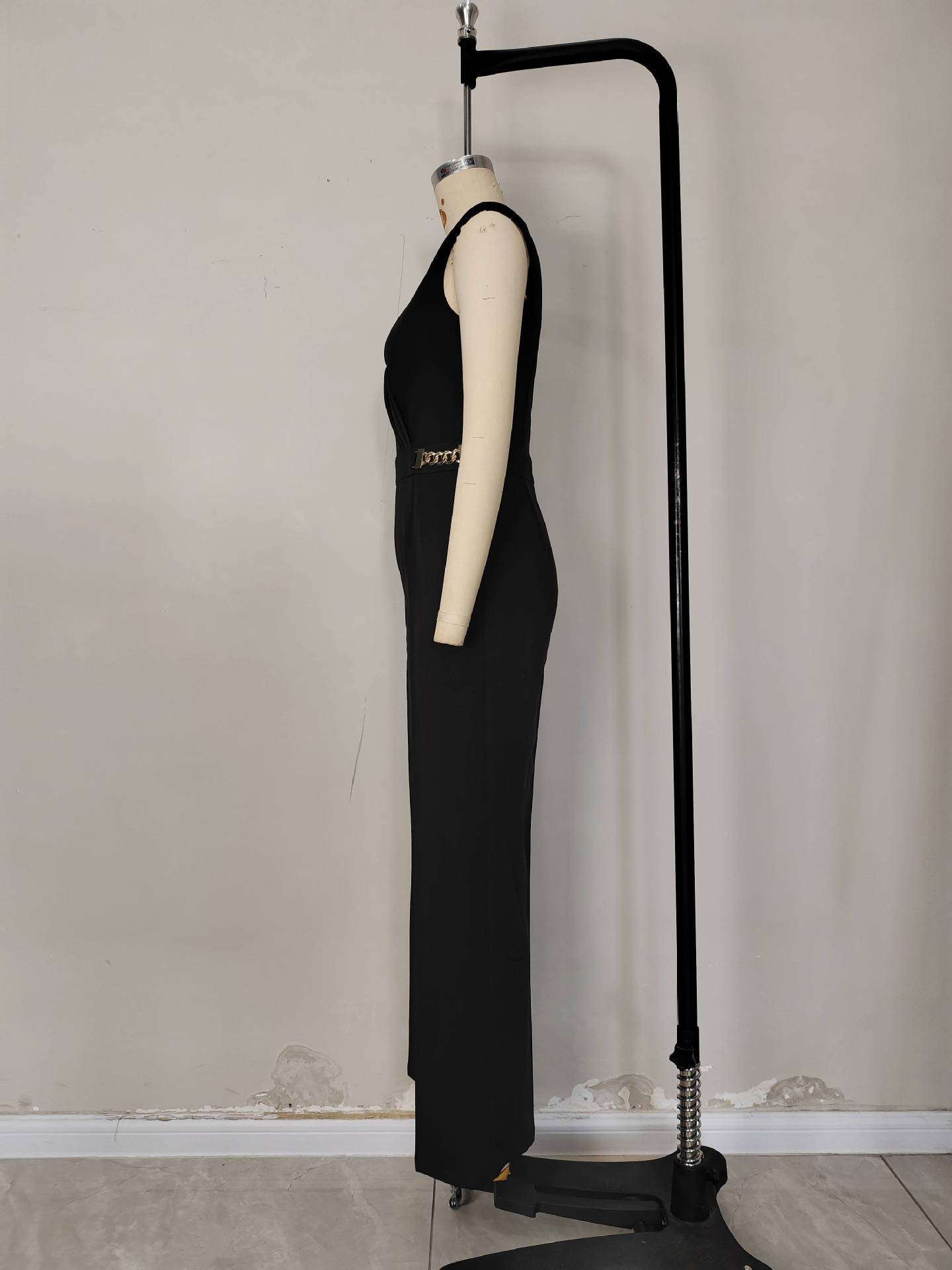 Elegant Sleeveless Wide-Leg Jumpsuit image 5