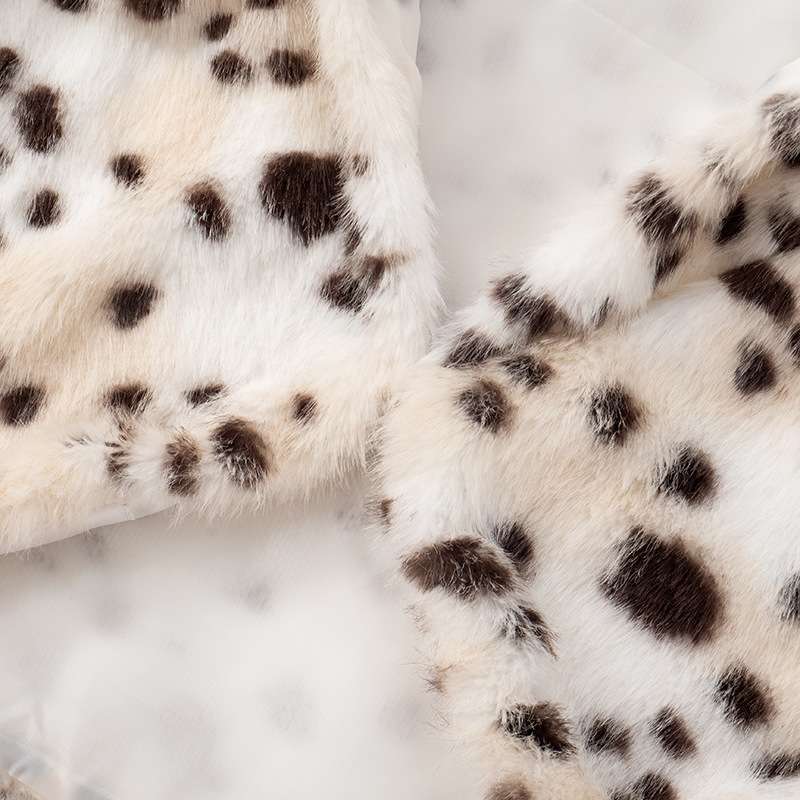 Faux Fur Sleeveless Jacket image 7