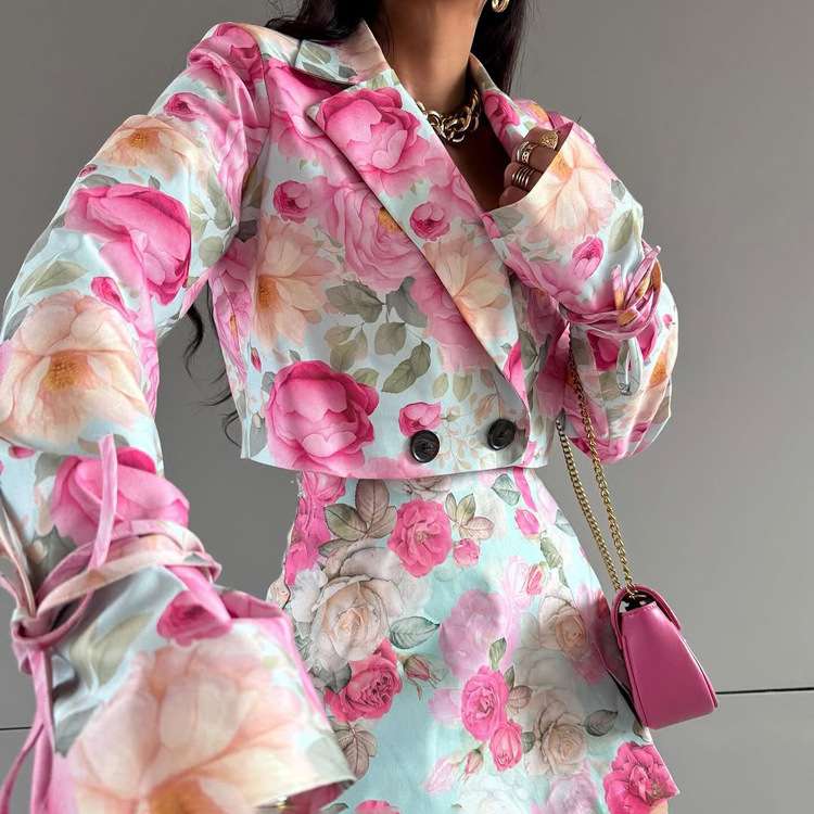 Floral Two-Piece Suit image 2