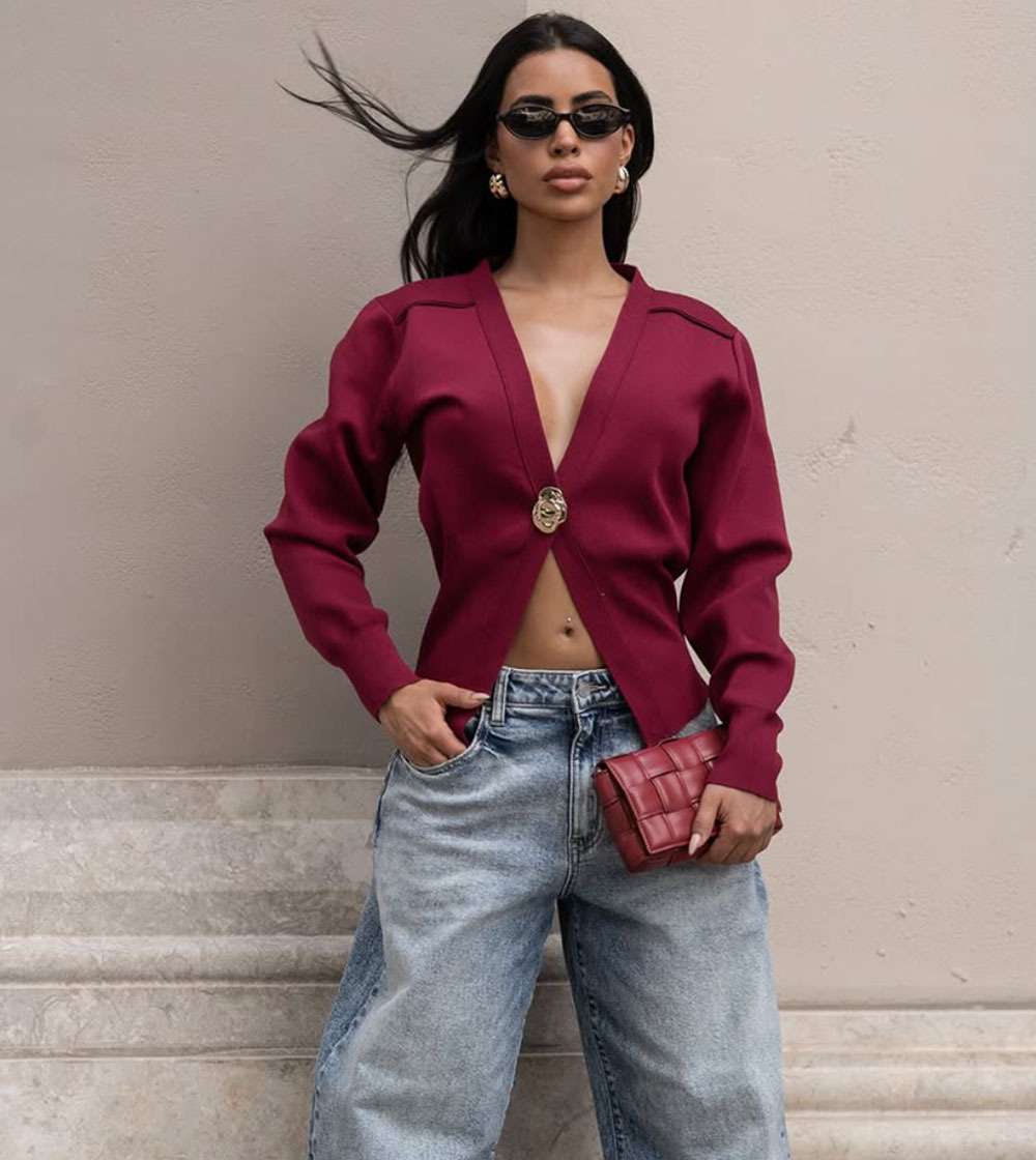 Stylish Blazer with Gold Button Detail - M, Red image