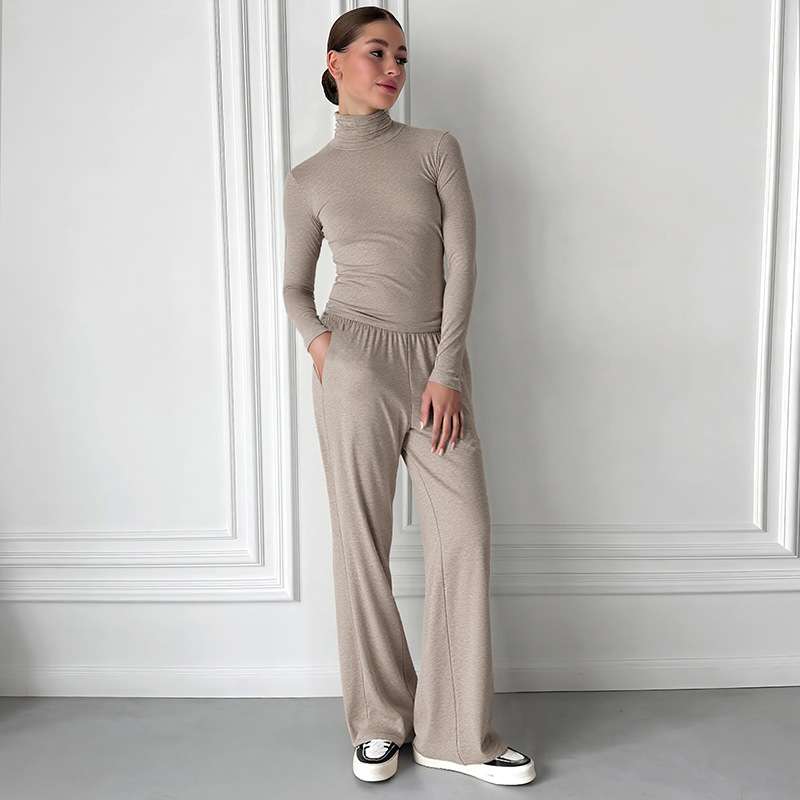 Turtleneck Top & Wide-Leg Pants Set image 4