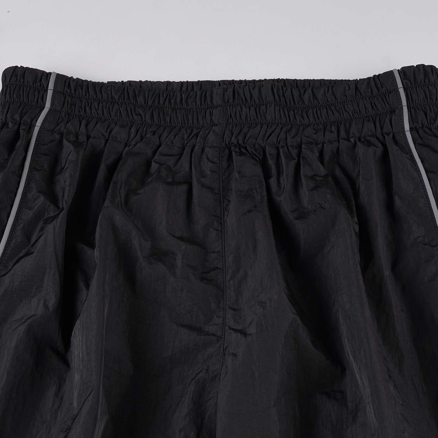 Casual Top & Wide-Leg Pants with Piping image 6