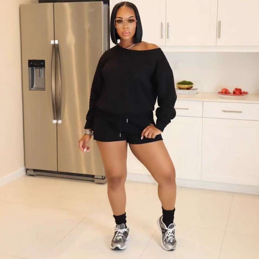 Casual Athletic Outfit image 0