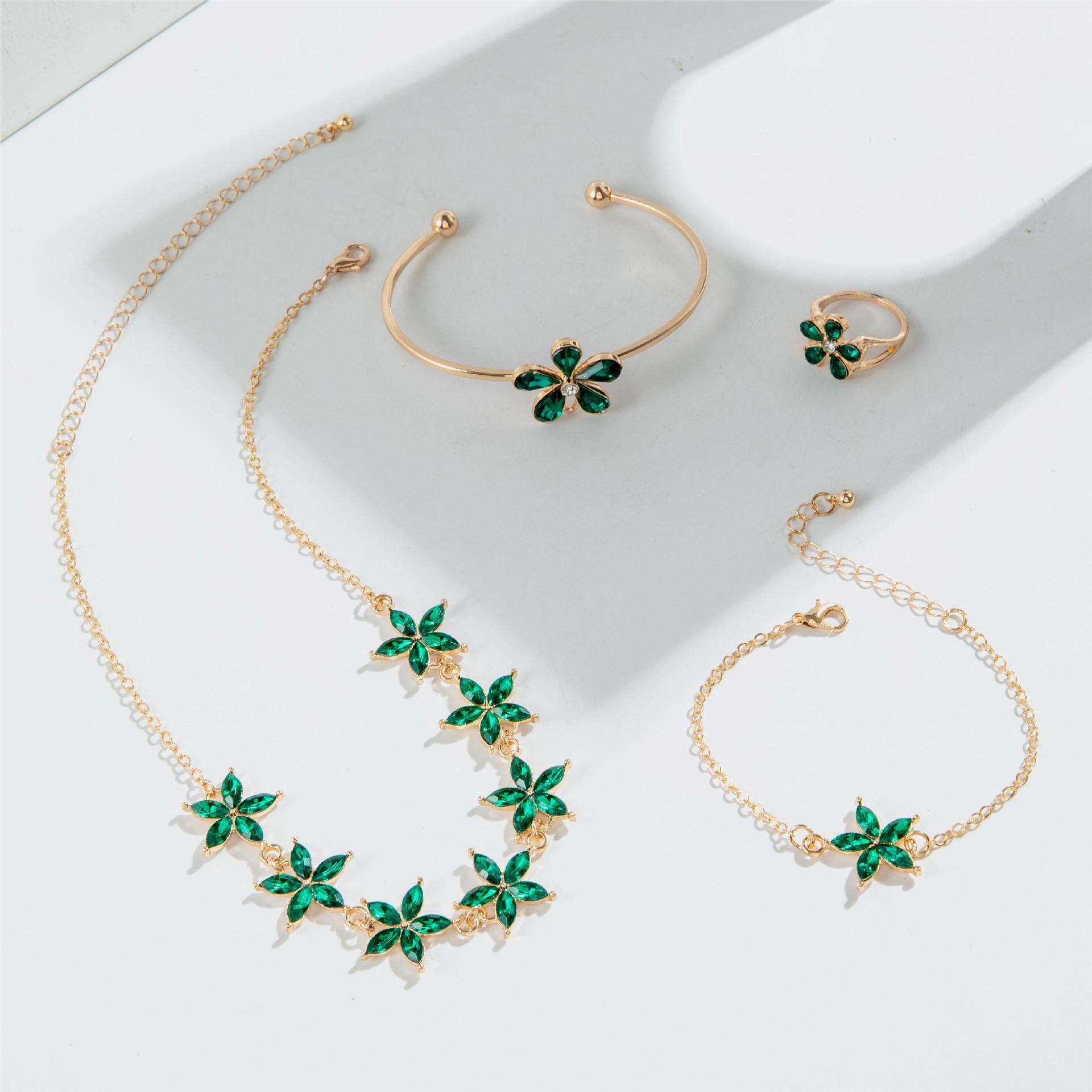 Elegant Gold & Green Floral Jewelry Set image 3