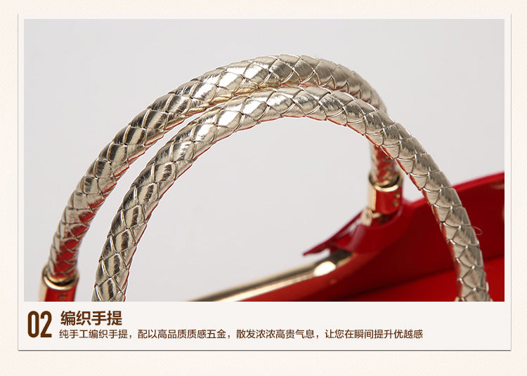 Elegant Handheld Tote with Metallic Handle