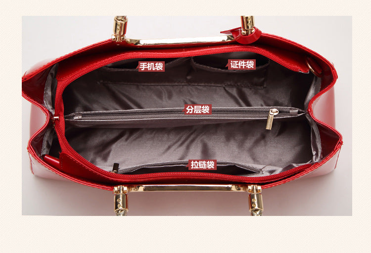 Elegant Handheld Tote with Metallic Handle