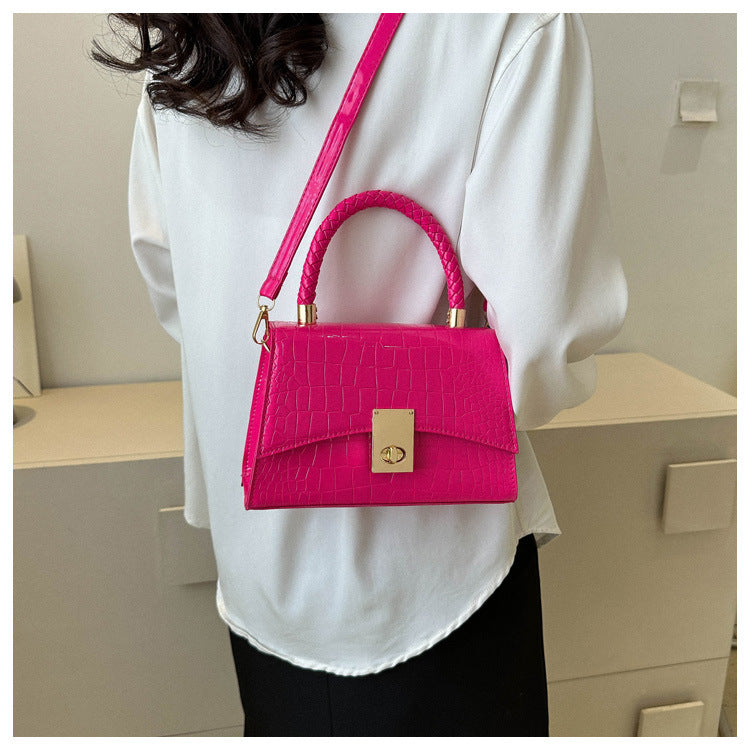 Elegant Crocodile-Pattern Shoulder Bag