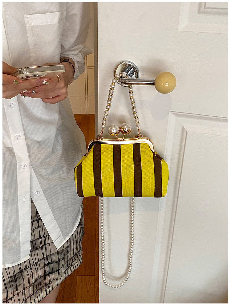 Women's Pearl Chain Frame Clutch Evening Bag