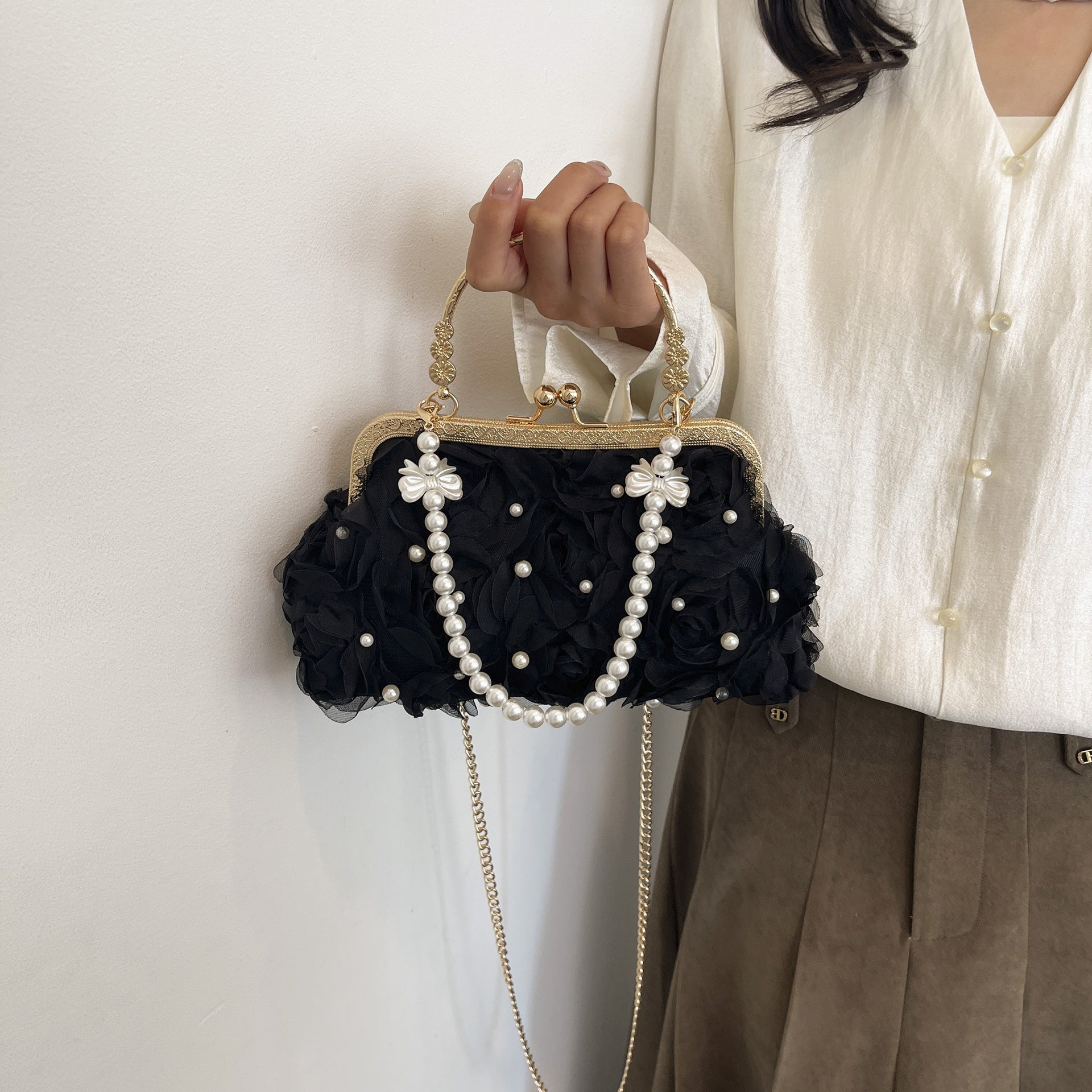 Women's Pearl Floral Evening Clutch Handbag Black