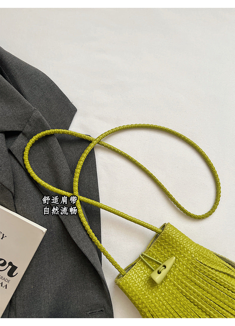 Women's Woven Fringe Bucket Bag