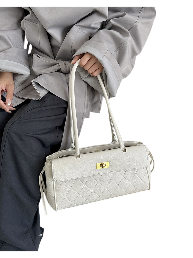 Women's Quilted Shoulder Handbag