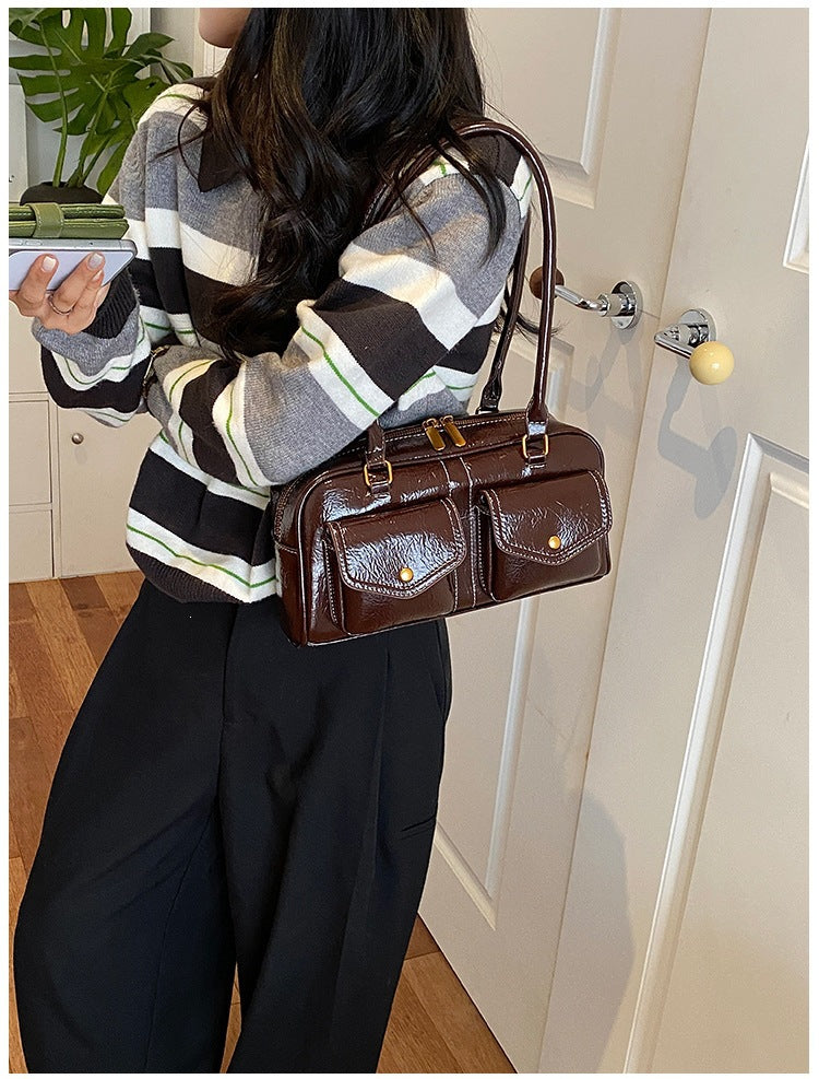 Women’s Structured Shoulder Bag with Pockets