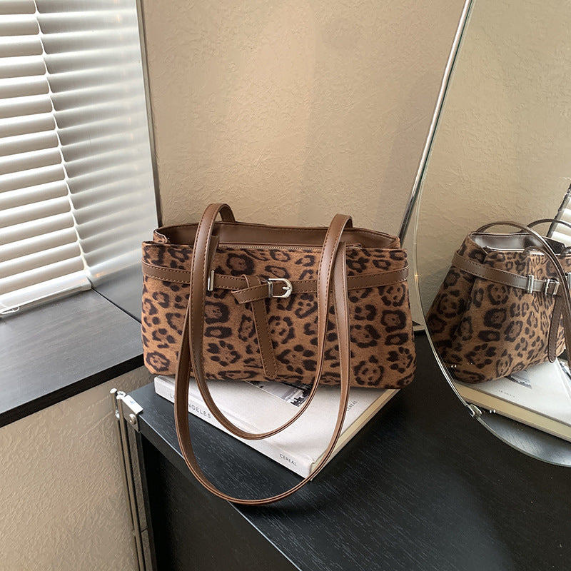 Women’s Leopard Print Shoulder Handbag