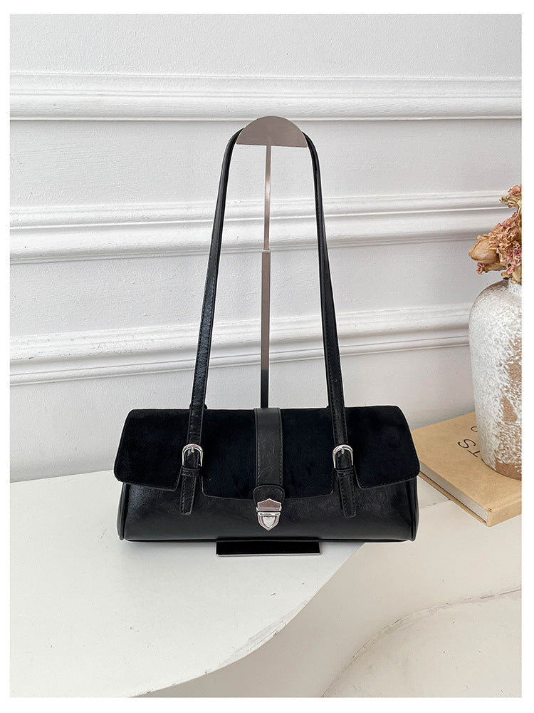 Women's Vintage Shoulder Bag with Buckle Closure