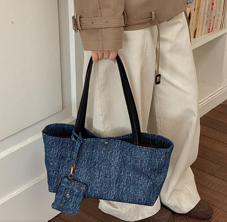 Women's  Tote Bag with Shoulder Straps
