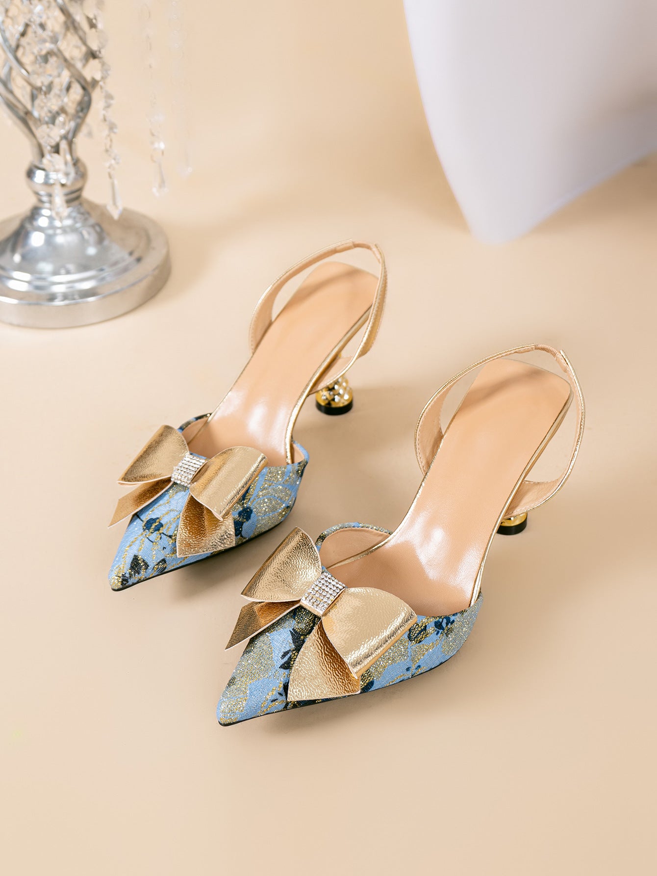 Elegant Floral Patterned Heels