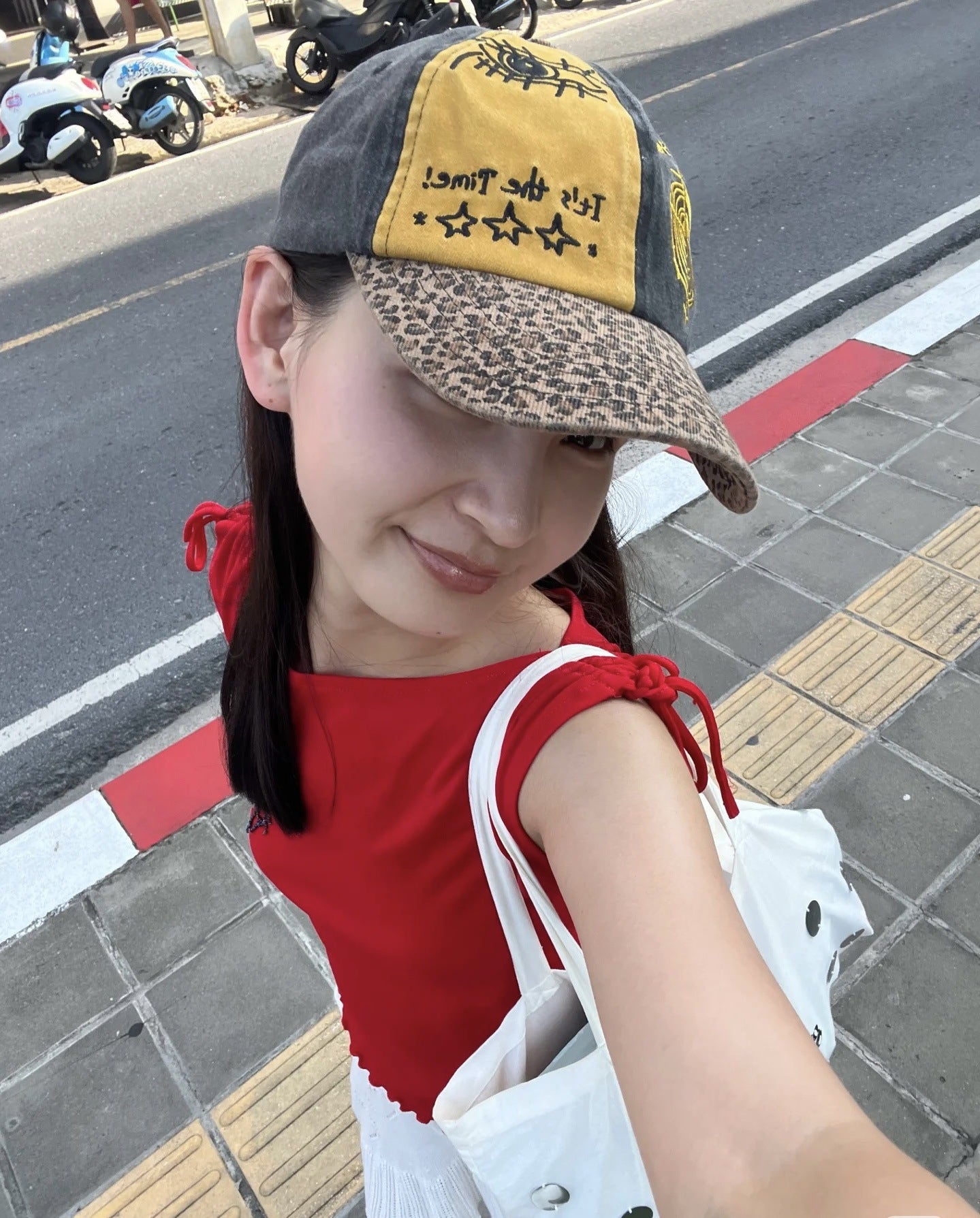 Women's Embroidered Baseball Cap
