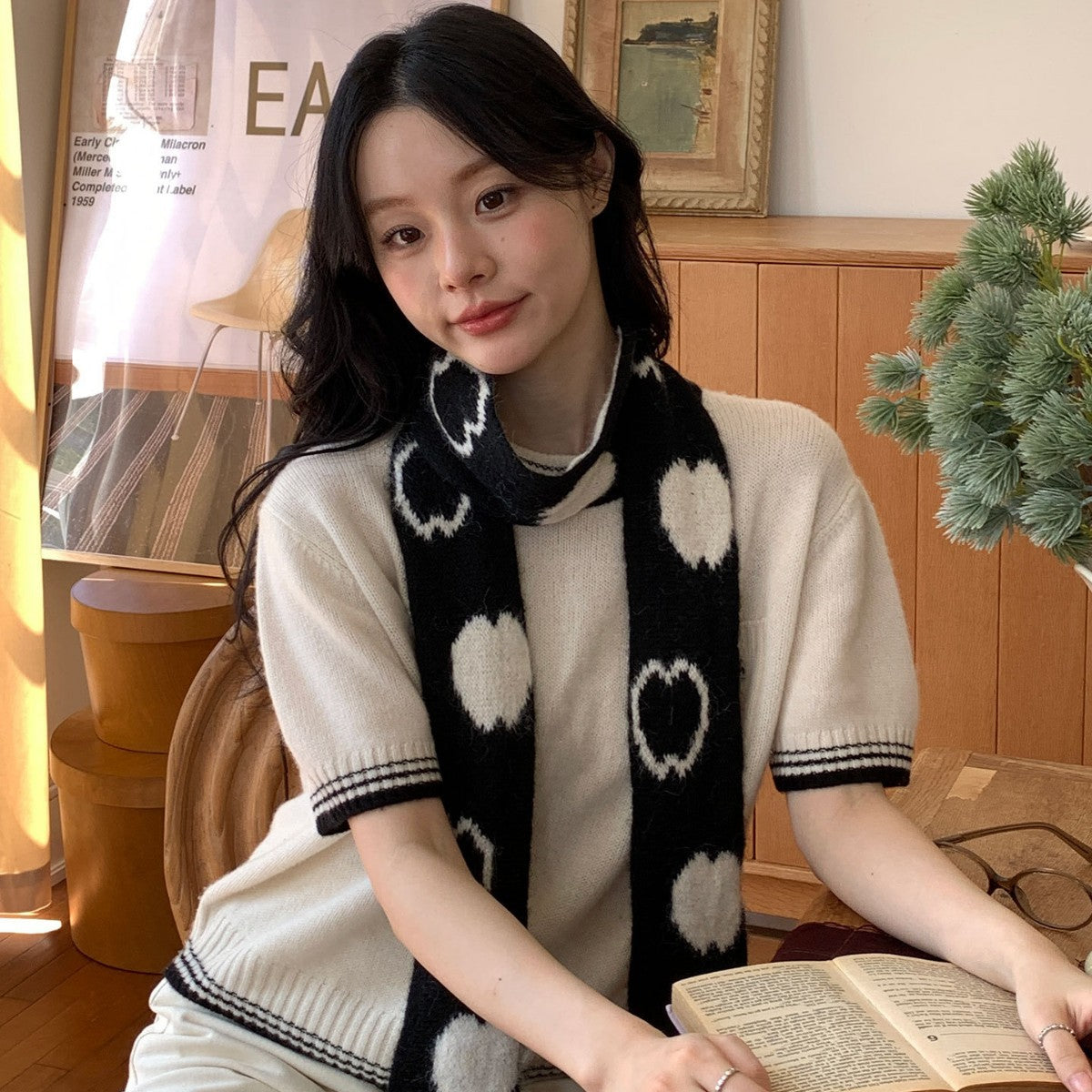 Women's Soft Knit Patterned Scarf