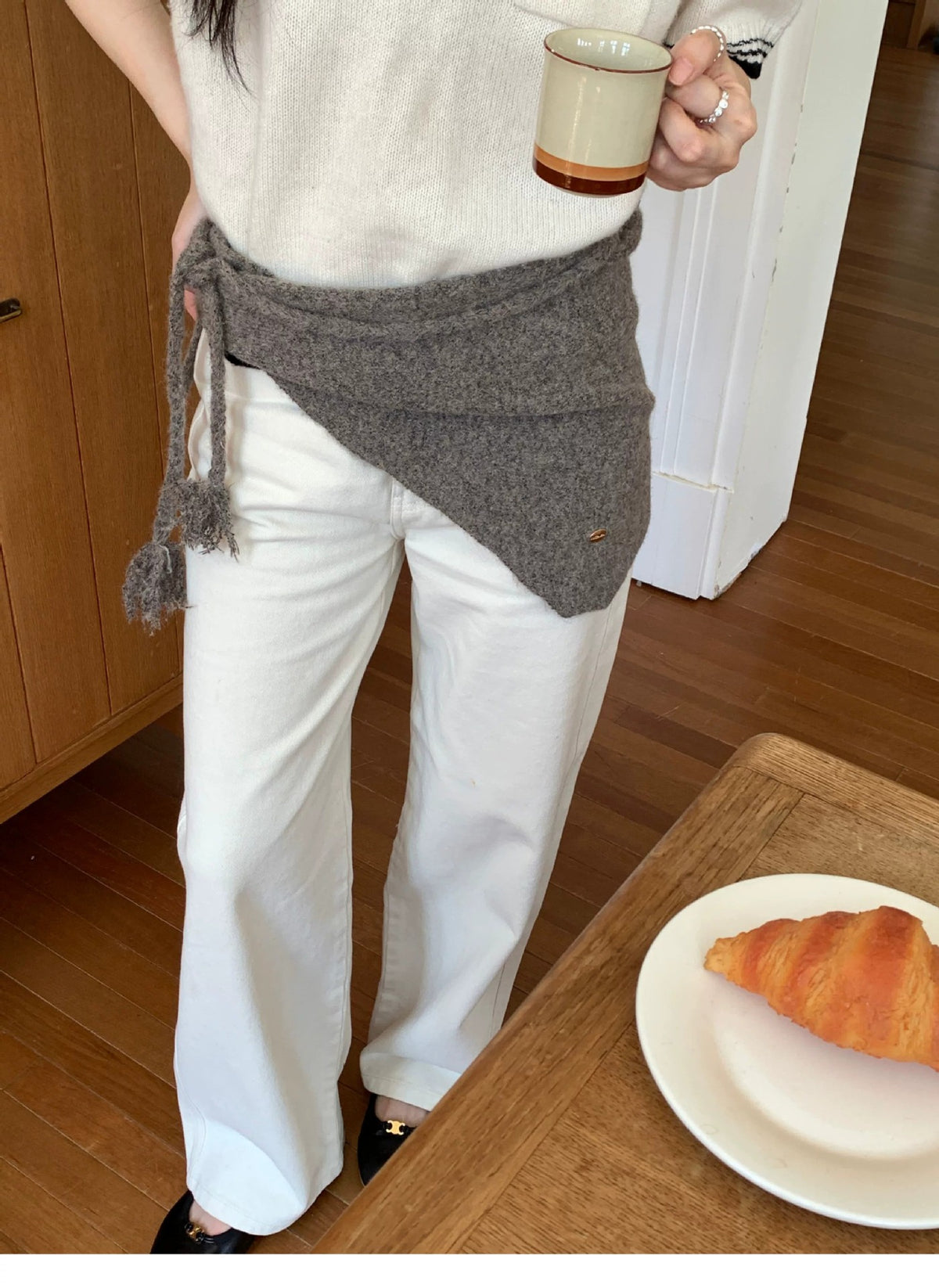 Women’s Soft Knit Scarf with Tassel Ends
