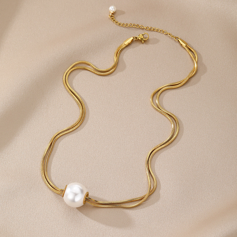 Gold Necklace with Pearl Pendant