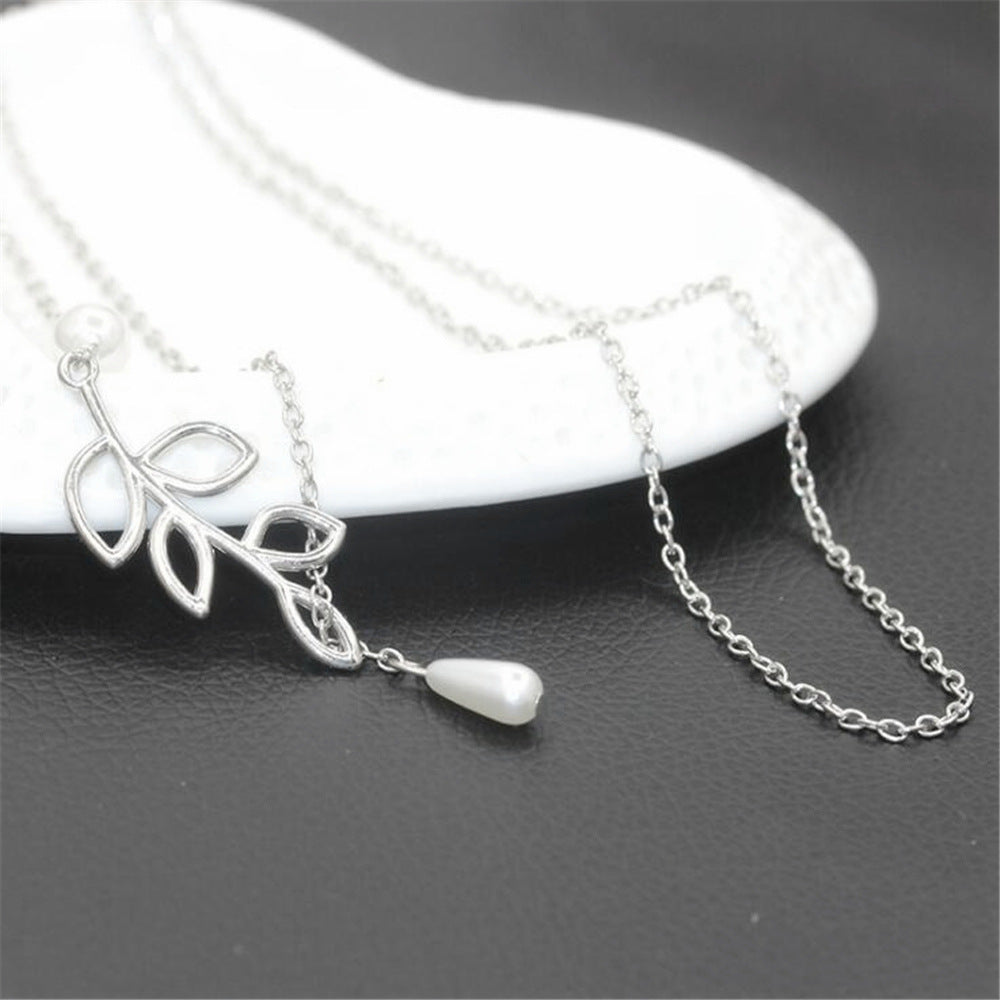 Leaf and Pearl Pendant Necklace